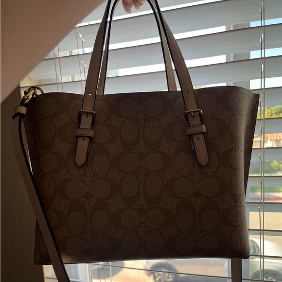 Coach mollie tote 25 signature canvas with crossbody cream and white color - Picture 4 of 5